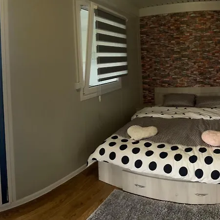 Campingplads Cicanesti Mountain Retreat Barasti