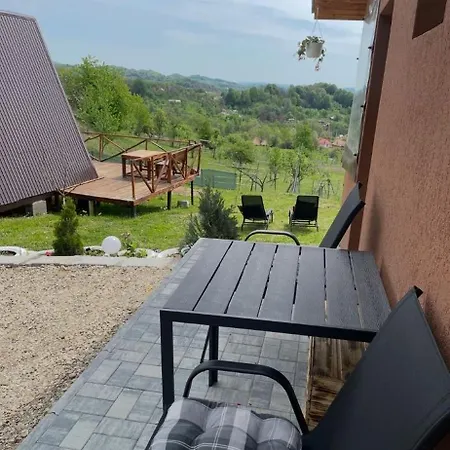 Cicanesti Mountain Retreat * Barasti